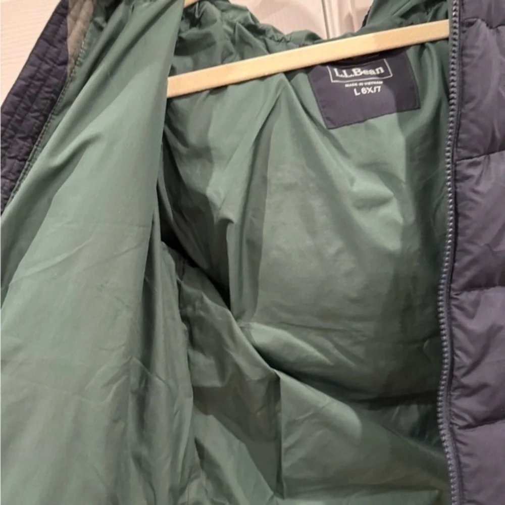 L.L. Bean Kids Dark Blue Puffer Jacket - Picture 6 of 8